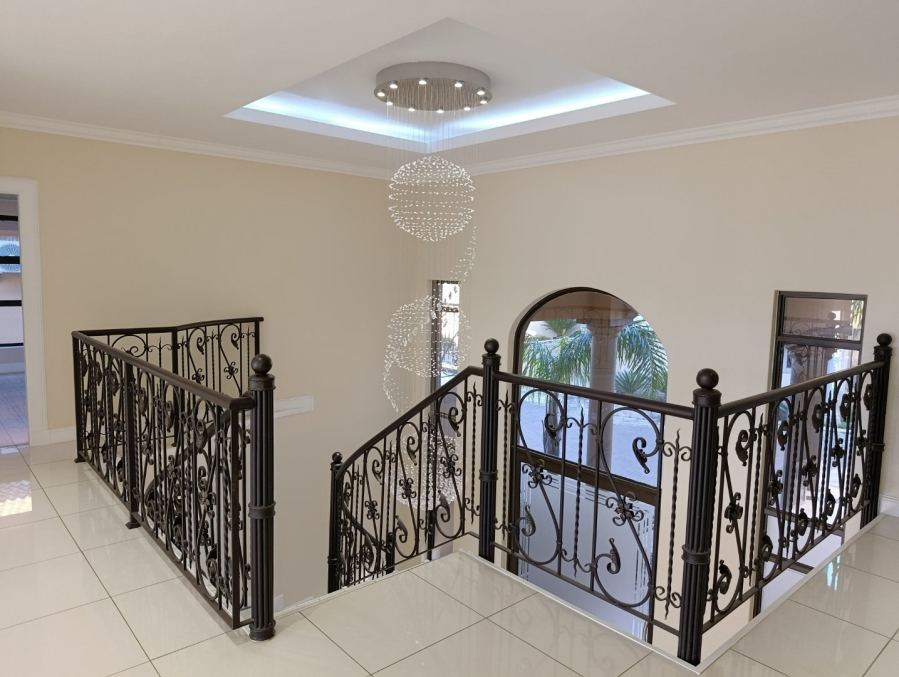 5 Bedroom Property for Sale in Kiepersol Free State